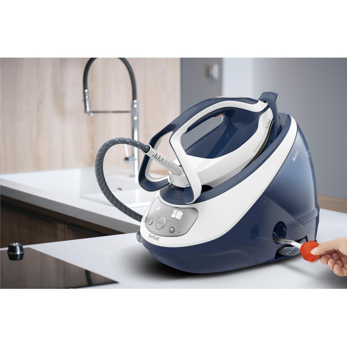 Tefal Pro Express Protect GV9221E0 Dampfbügelstation 2600 W 1 8 l Blau  Weiß