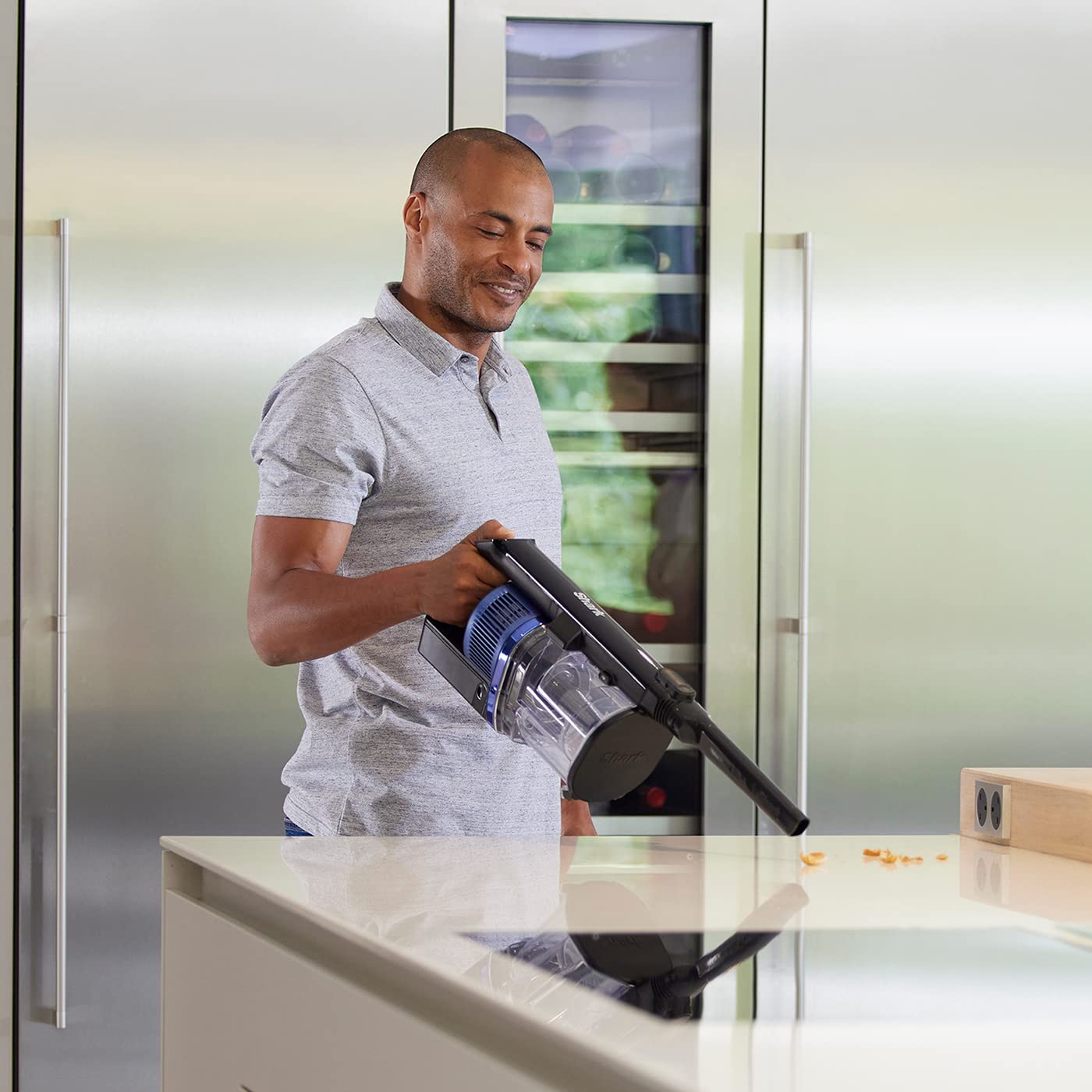 SHARK Odkurzacz pionowy IZ320EUT