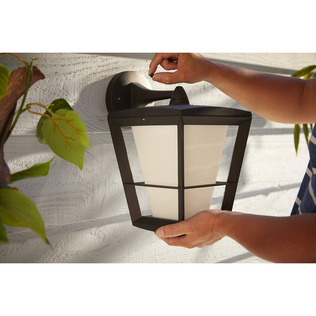 Philips Hue White & Color LED-Lampe Schwarz Aluminium (6500 K) Neu A