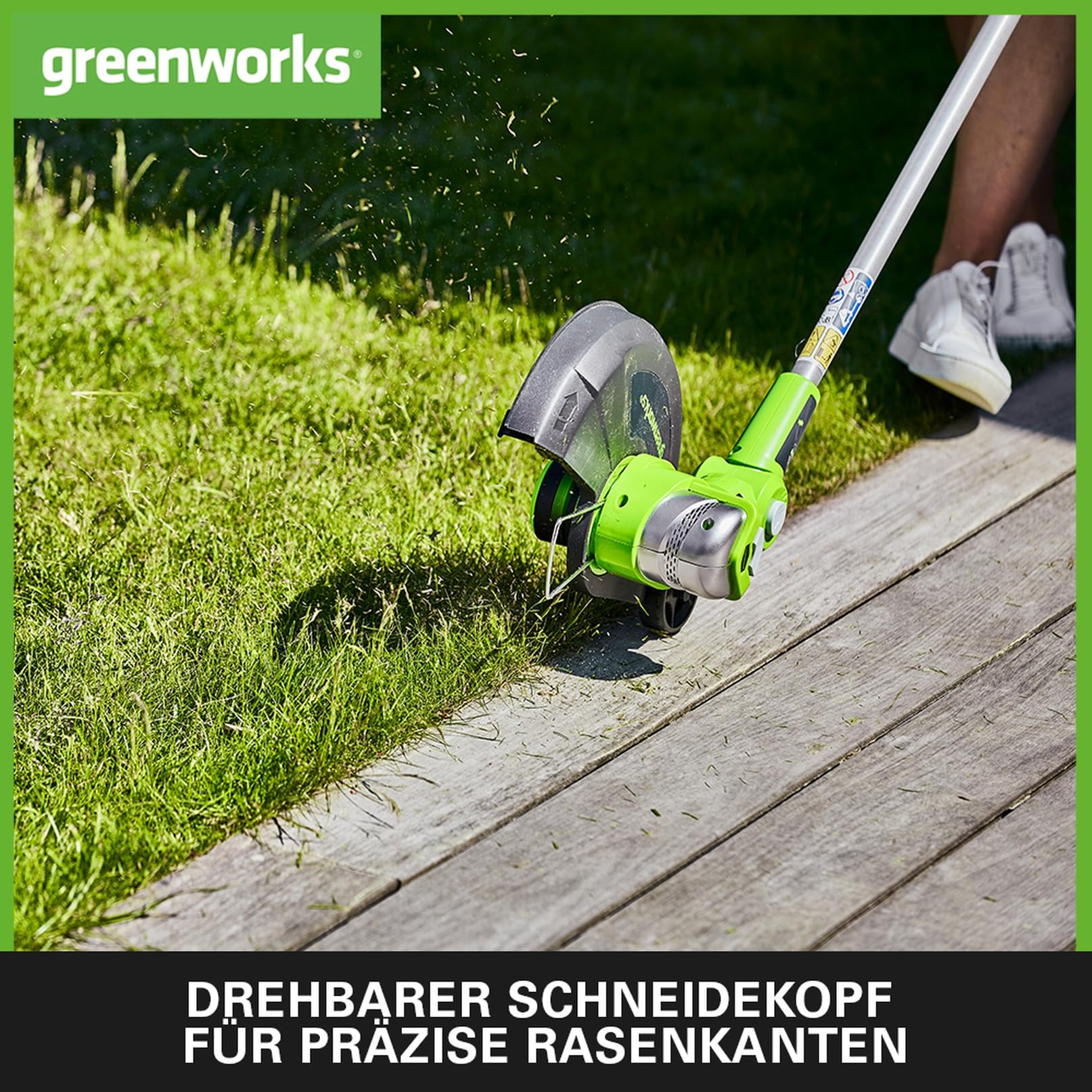 Greenworks Akku-Rasentrimmer G24LT30M Deluxe Li-Ion 24V 30 cm Schnittbreite 8900 U min dreh- und neigbarer Motorkopf verstellbarer Zusatzgriff Flowerguard ohne Akku und Ladegerät